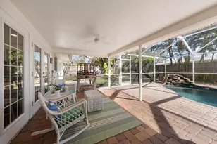 127 Oakwood Dr, Largo, FL 33770 - Photo 27