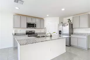 35668 Doveland Dr, Zephyrhills, FL 33541 - Photo 11