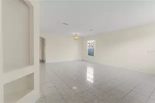 10416 Meadow Spring Dr, Tampa, FL 33647 - Photo 5