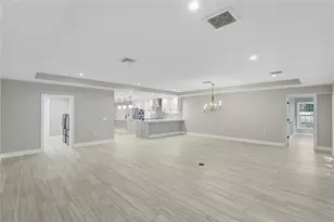 845 Snell Isle Blvd NE, Saint Petersburg, FL 33704 - Photo 9