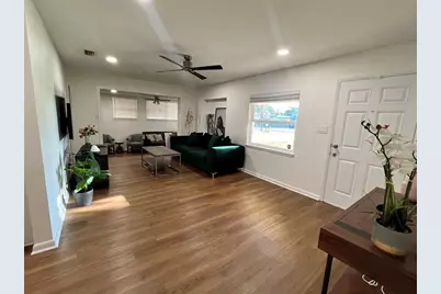 1011 S 66th Street, Tampa, FL 33619 - Photo 7