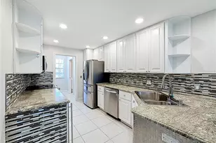 7676 Bergamo Ave, Sarasota, FL 34238 - Photo 11