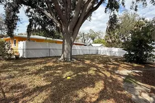 186 Midwest Pkwy, Sarasota, FL 34232 - Photo 13