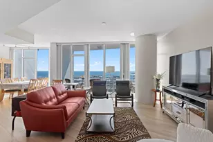 175 1st St S, Saint Petersburg, FL 33701 - Photo 3