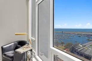 175 1st St S, Saint Petersburg, FL 33701 - Photo 17