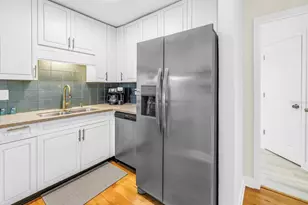 5102 Coquina Key Dr SE, Saint Petersburg, FL 33705 - Photo 7