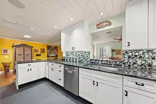 1921 Cardinal Rd, Dunedin, FL 34698 - Photo 15