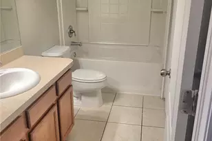 10938 Brickside Ct, Riverview, FL 33579 - Photo 11