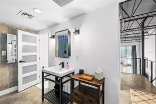 213 N 12th St, Tampa, FL 33602 - Photo 27