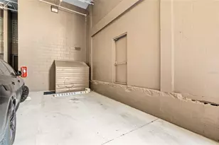 213 N 12th St, Tampa, FL 33602 - Photo 31