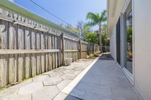 240 24th Ave N, Saint Petersburg, FL 33704 - Photo 39
