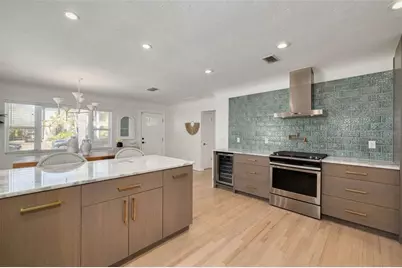 240 24th Avenue N, Saint Petersburg, FL 33704 - Photo 11