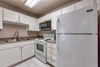 3002 W Cleveland Street #C3, Tampa, FL 33609 - Photo 9