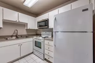 3002 W Cleveland St, Tampa, FL 33609 - Photo 9