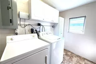 10780 64th Ave, Seminole, FL 33772 - Photo 17