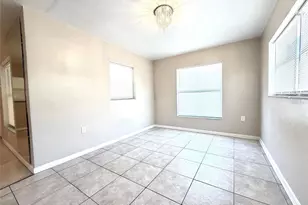 10780 64th Ave, Seminole, FL 33772 - Photo 11