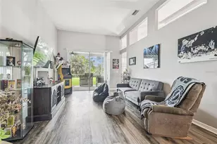 10022 Cannon Dr, Riverview, FL 33578 - Photo 3