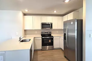 10646 Hidden Banks Gln, Parrish, FL 34219 - Photo 3