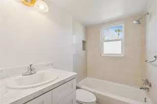 4565 Duhme Rd, Saint Petersburg, FL 33708 - Photo 11