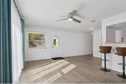 1027 15th Street N, Saint Petersburg, FL 33705 - Photo 9