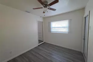 4136 14th Ave S, Saint Petersburg, FL 33711 - Photo 5