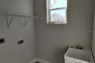 3915 W Robson Street W, Tampa, FL 33614 - Photo 17