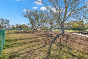 12320 Capri Cir N, Treasure Island, FL 33706 - Photo 35