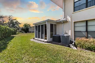 324 Knottwood Ct, Sun City Center, FL 33573 - Photo 33