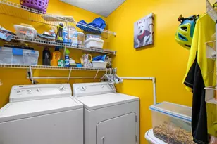 324 Knottwood Ct, Sun City Center, FL 33573 - Photo 25