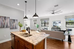 13016 Sanctuary Village Ln, Tampa, FL 33624 - Photo 3