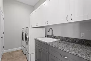 13016 Sanctuary Village Ln, Tampa, FL 33624 - Photo 43