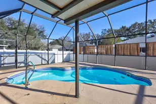 317 Carriage Crossing Cir, Brandon, FL 33510 - Photo 15