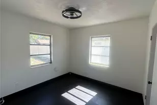 4824 Dr Martin Luther King Jr Street S, Saint Petersburg, FL 33705 - Photo 5