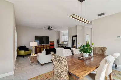 5321 Escena Court, Tampa, FL 33611 - Photo 11