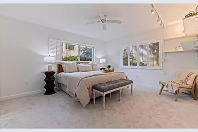 4480 Overlook Drive NE #10, Saint Petersburg, FL 33703 - Photo 7