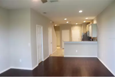 4906 White Sanderling Court, Tampa, FL 33619 - Photo 9