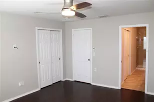 4906 White Sanderling Ct, Tampa, FL 33619 - Photo 15