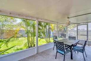 1011 Coldstream Ct, Tarpon Springs, FL 34689 - Photo 13