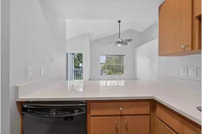 3002 W Cleveland Street #D11, Tampa, FL 33609 - Photo 19