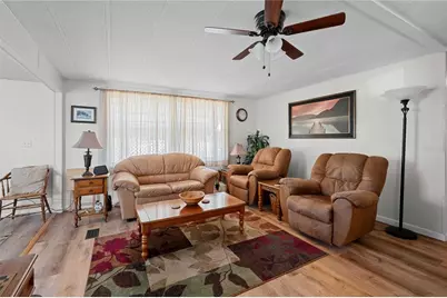 37100 8th Avenue, Zephyrhills, FL 33542 - Photo 5