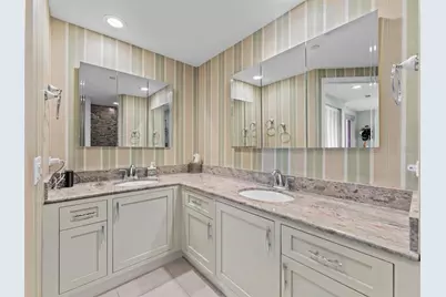 4953 Bacopa Lane S #105, Saint Petersburg, FL 33715 - Photo 15