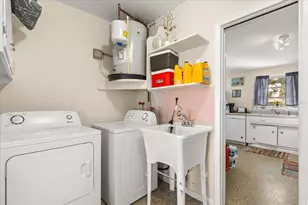 1595 Howard Pl, Largo, FL 33770 - Photo 19