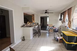 5230 Venetian Blvd NE, Saint Petersburg, FL 33703 - Photo 9