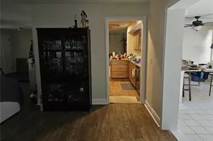 5230 Venetian Blvd NE, Saint Petersburg, FL 33703 - Photo 11