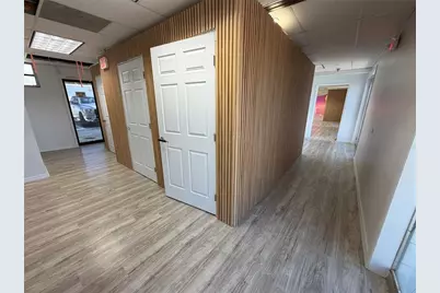 3418 W Swann Avenue #200, Tampa, FL 33609 - Photo 17