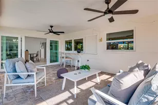 1985 Michigan Ave NE, Saint Petersburg, FL 33703 - Photo 29