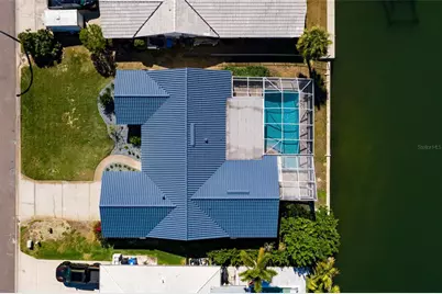 1985 Michigan Avenue NE, Saint Petersburg, FL 33703 - Photo 3