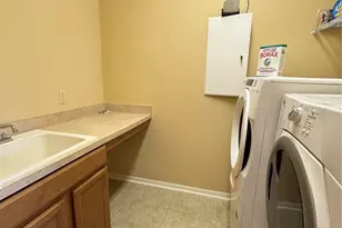 10756 Breaking Rocks Dr, Tampa, FL 33647 - Photo 19