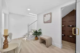 8940 Wicker Ln, New Port Richey, FL 34654 - Photo 21