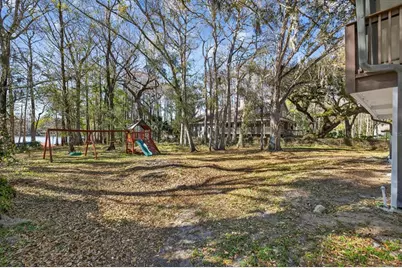 8940 Wicker Lane, New Port Richey, FL 34654 - Photo 51